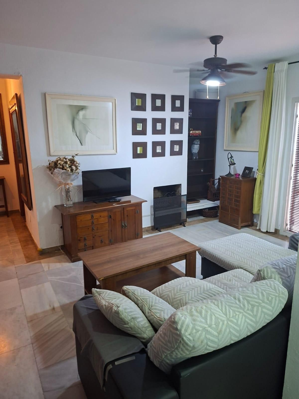 Sala d'estar de Àtic en venda en Algeciras amb Terrassa