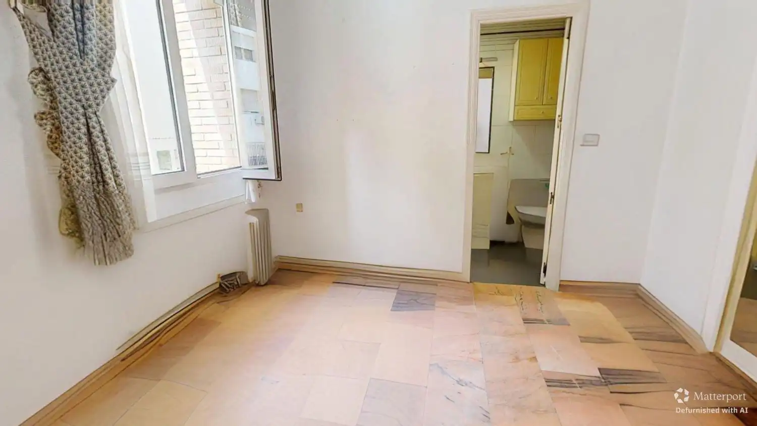 Bedroom of Flat for sale in Sevilla  with Air Conditioner, Heating and Terrace