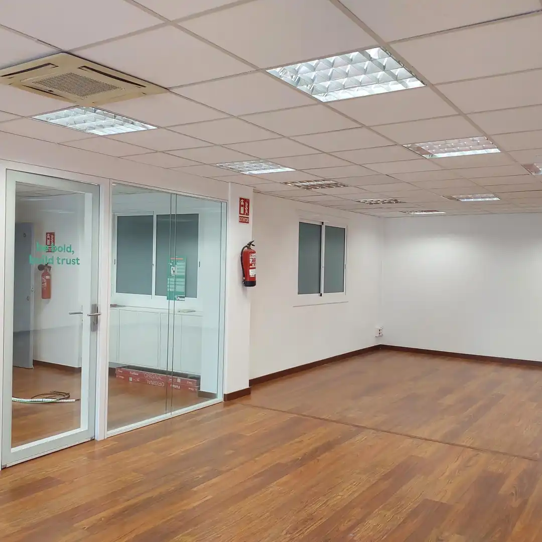 Office space with lift to rent in Gran Via de les Corts Catalanes, imagen 11
