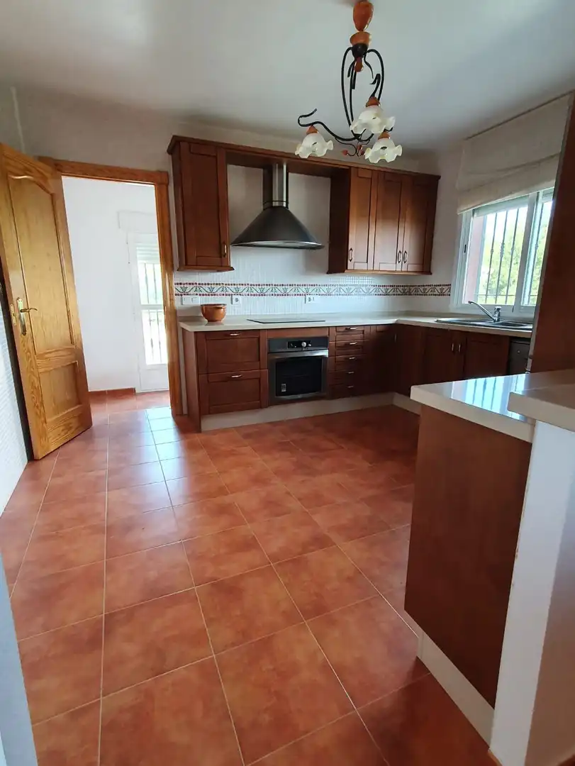 Cuina de Casa o xalet en venda en Lorca amb Jardí privat, Terrassa i Moblat
