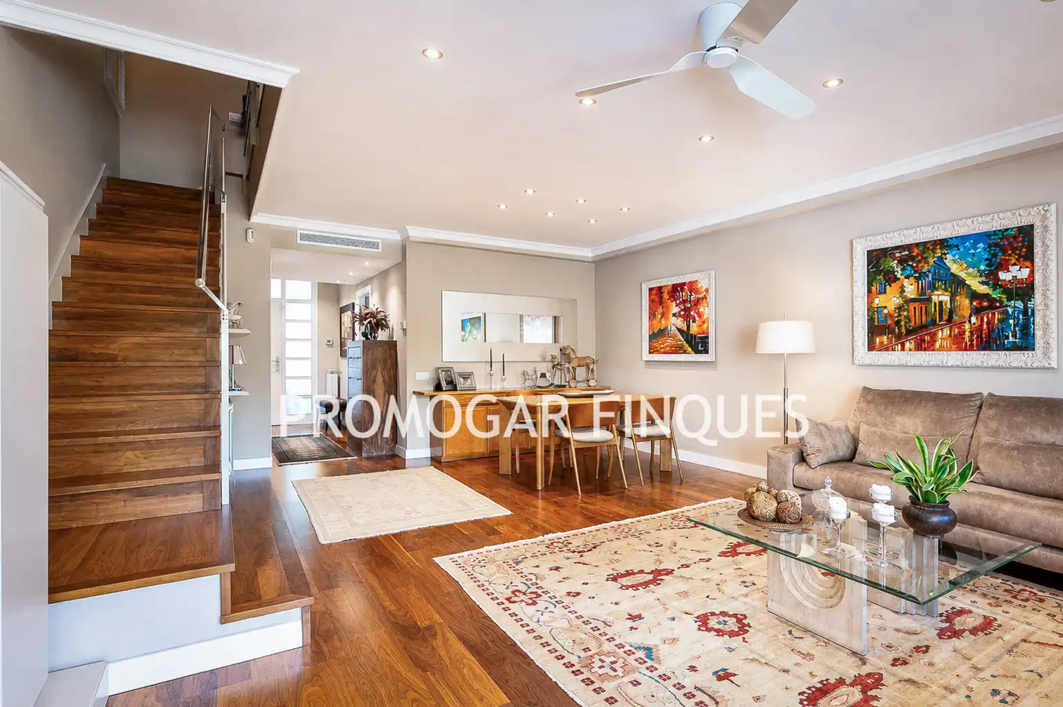 Wohnzimmer von Maisonette zum Verkauf in Sant Feliu de Llobregat mit Klimaanlage, Heizung und Privatgarten