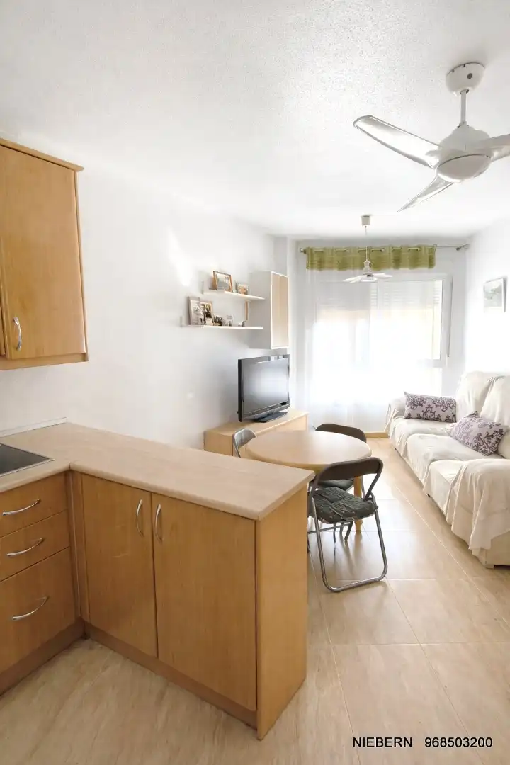 Wohnzimmer von Einfamilien-Reihenhaus zur Miete in La Unión mit Klimaanlage, Terrasse und Möbliert