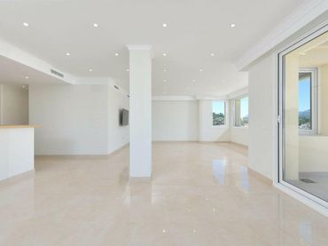 Penthouse mit Pool zum Verkauf in Nueva Andalucía