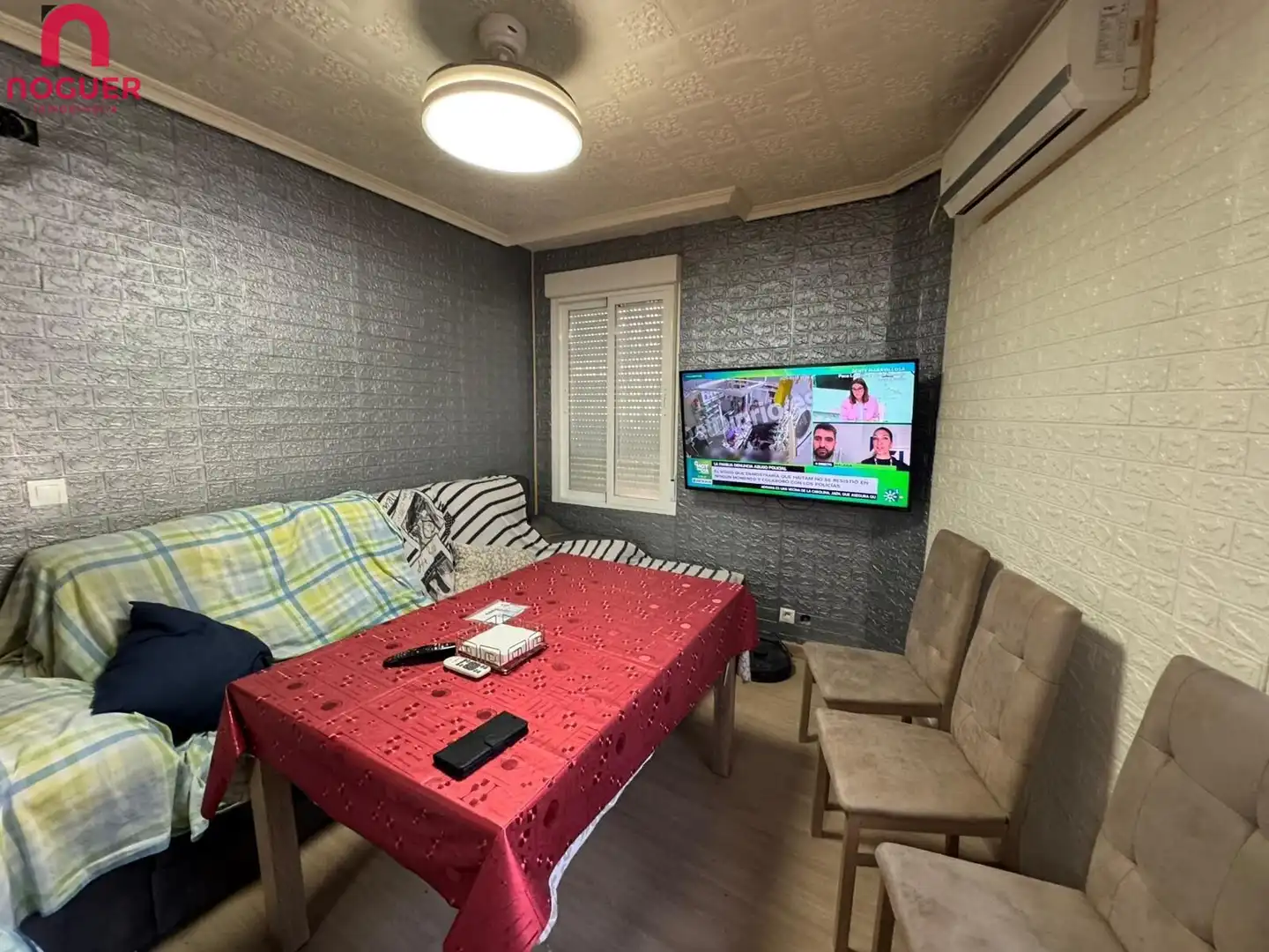 Sala d'estar de Casa o xalet en venda en Córdoba amb Terrassa i Balcó