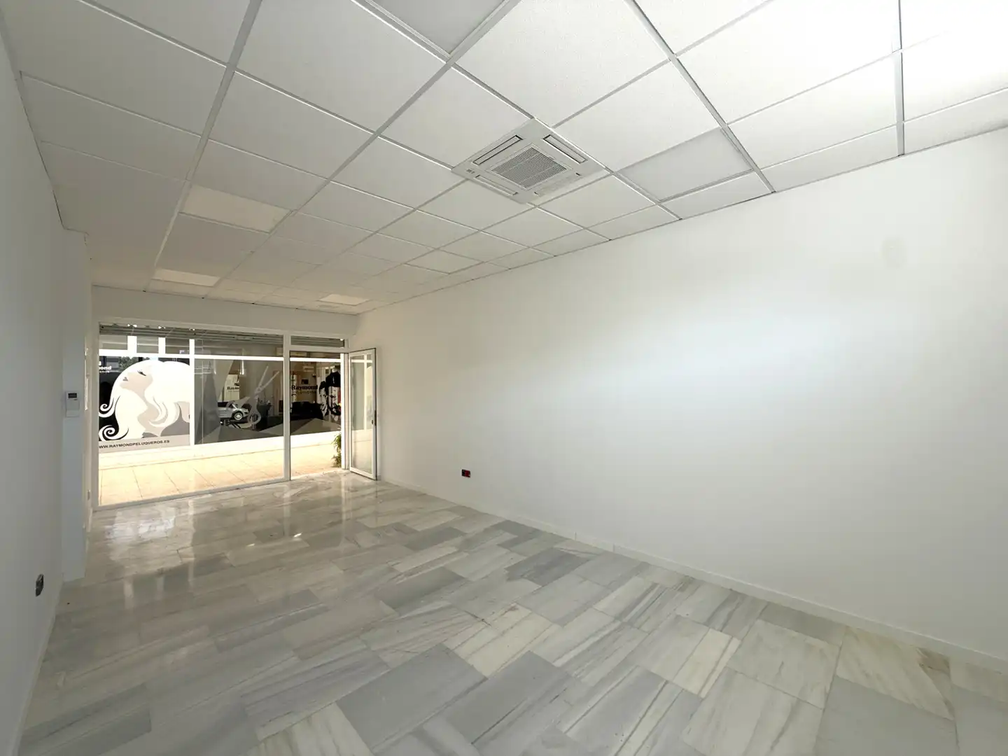 Local en venta en Las Rozas de Madrid con Aire acondicionado, Calefacción y Alarma