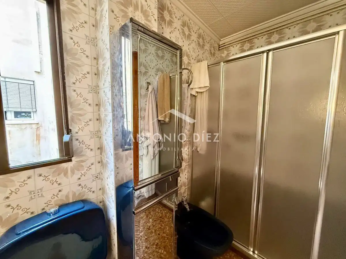 Bathroom of Flat for sale in Aspe  with Air Conditioner