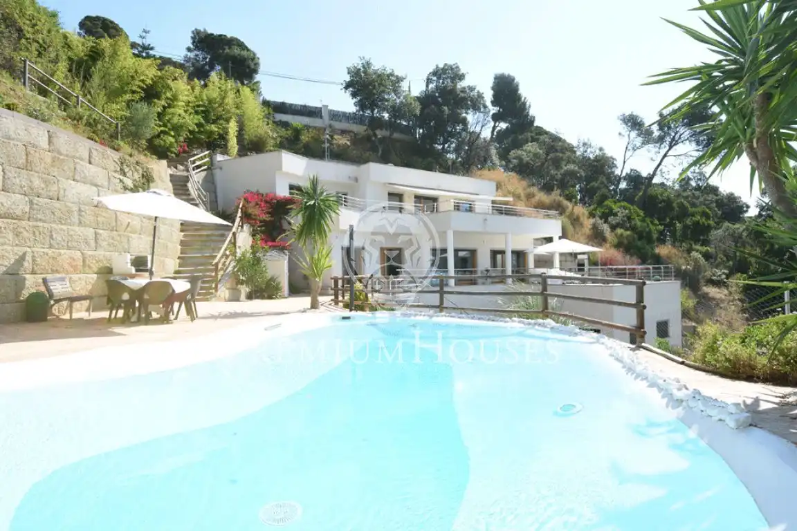 House with pool for sale in Sant Cebrià de Vallalta