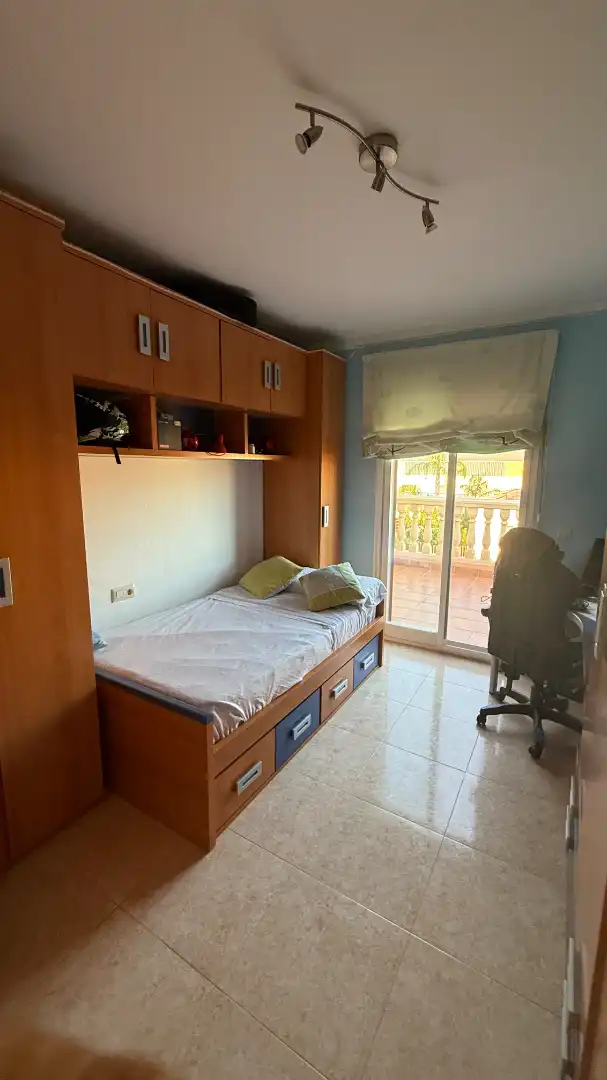Dormitori de Casa adosada en venda en Lorca amb Aire condicionat, Calefacció i Jardí privat