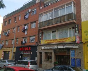 Vista exterior de Edifici en venda en Viladecans