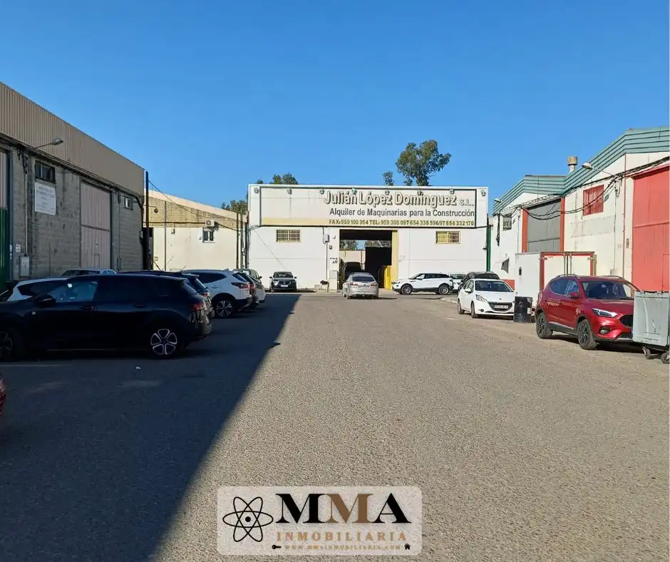 Exterior view of Commercial properties for sale in Huelva  with Air Conditioner and Furnished