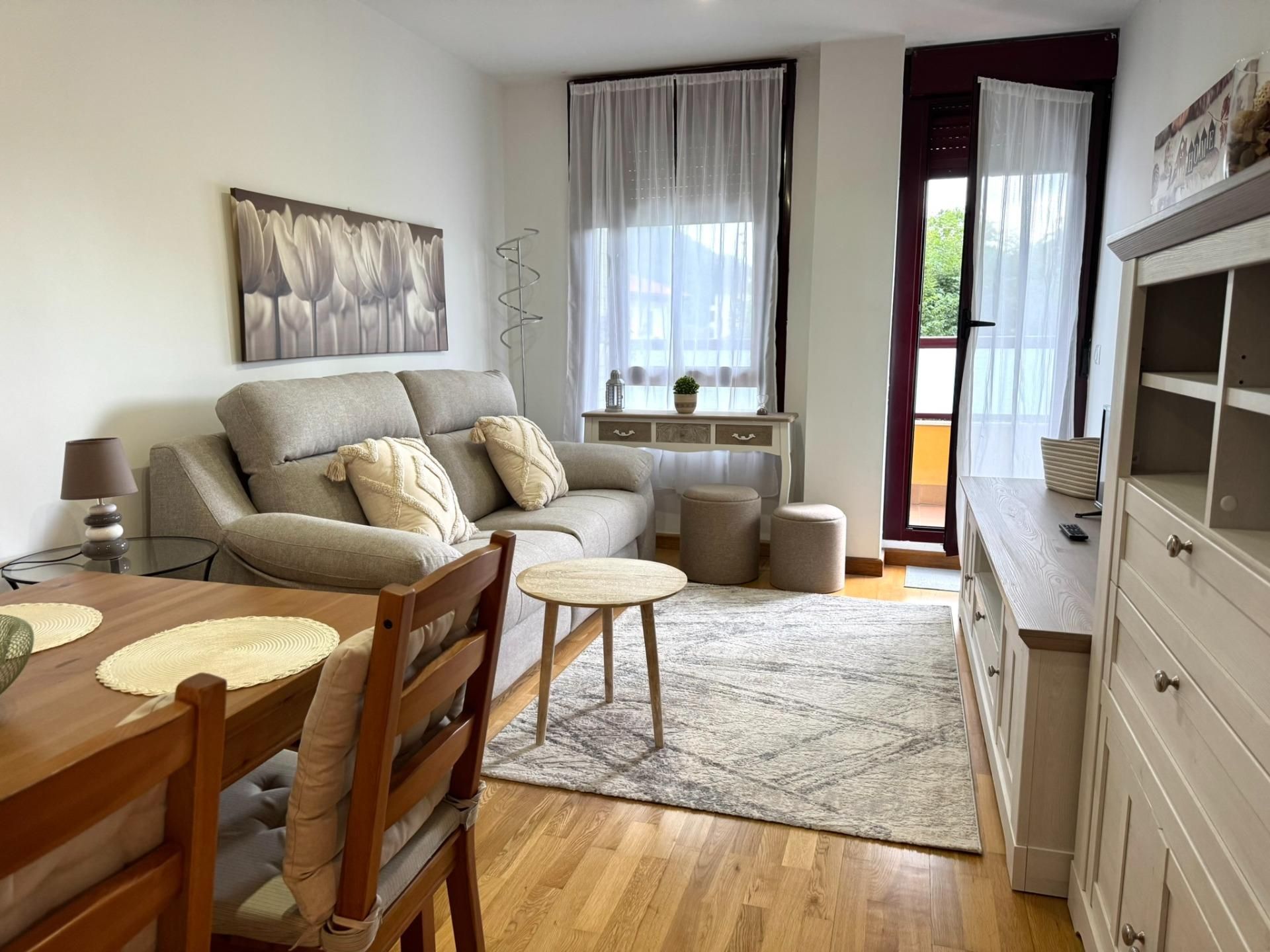 Living room of Flat for sale in Entrambasaguas  with Heating, Private garden and Terrace
