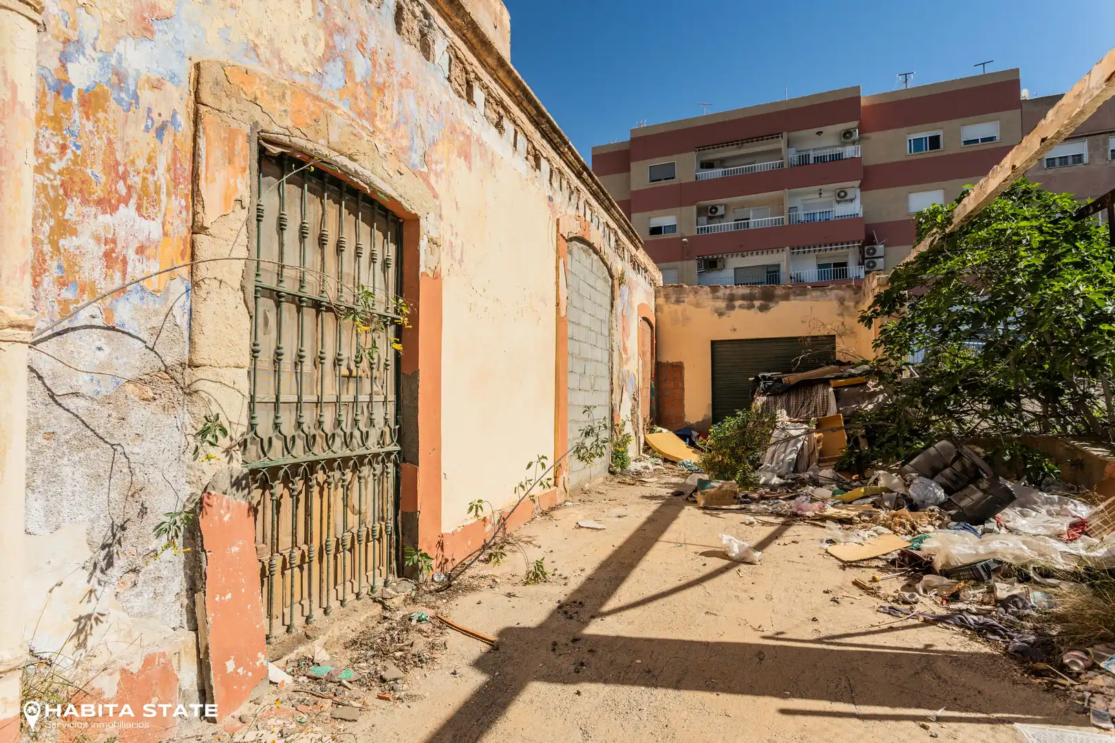 Außenansicht von Residential zum Verkauf in Almería
