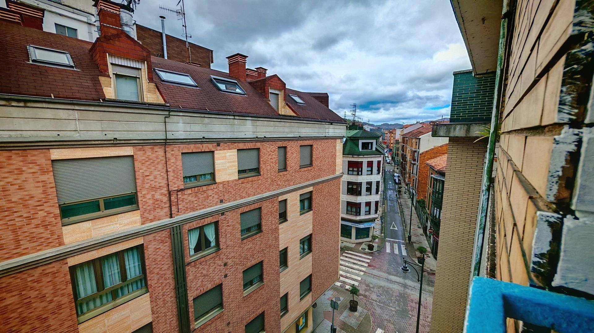 Vista exterior de Pis en venda en Langreo