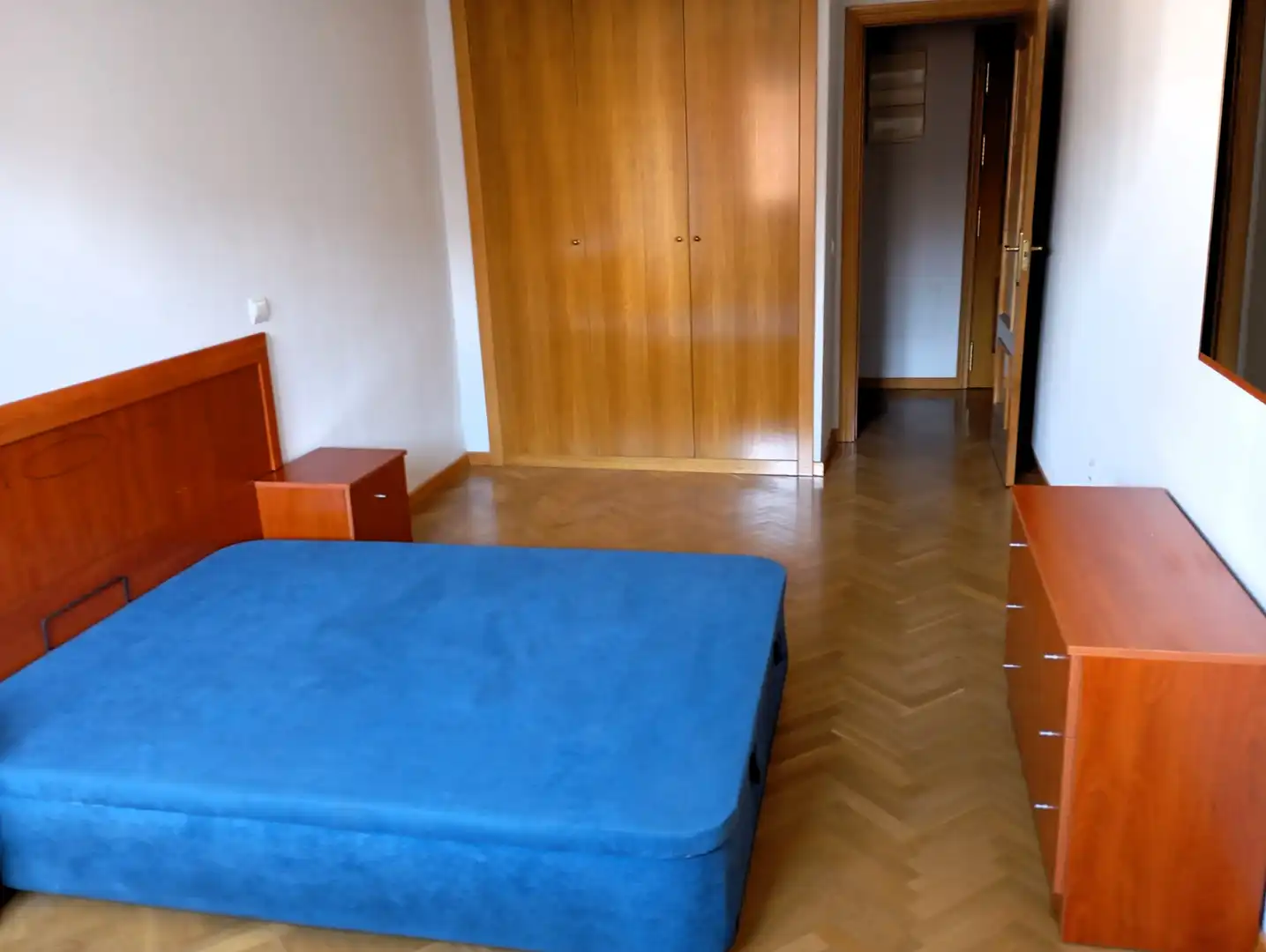 Dormitori de Apartament de lloguer en Aranjuez amb Aire condicionat, Calefacció i Parquet