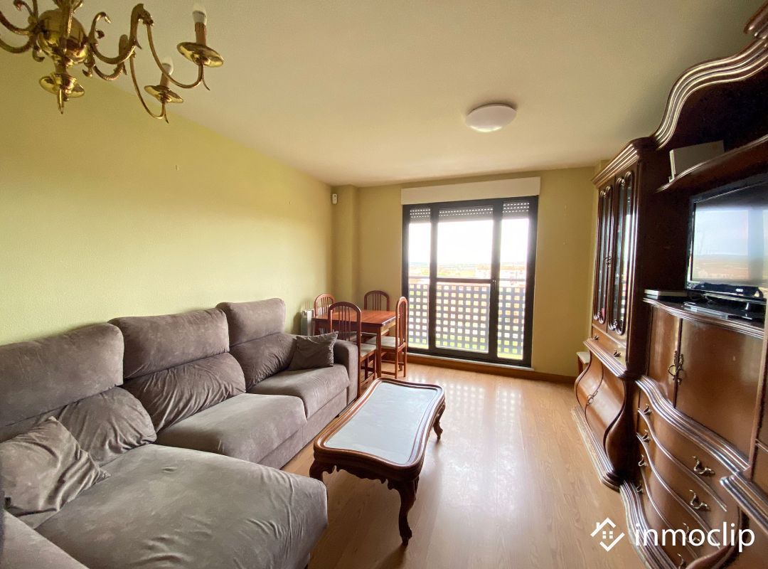 Living room of Flat for sale in Salamanca Capital  with Heating