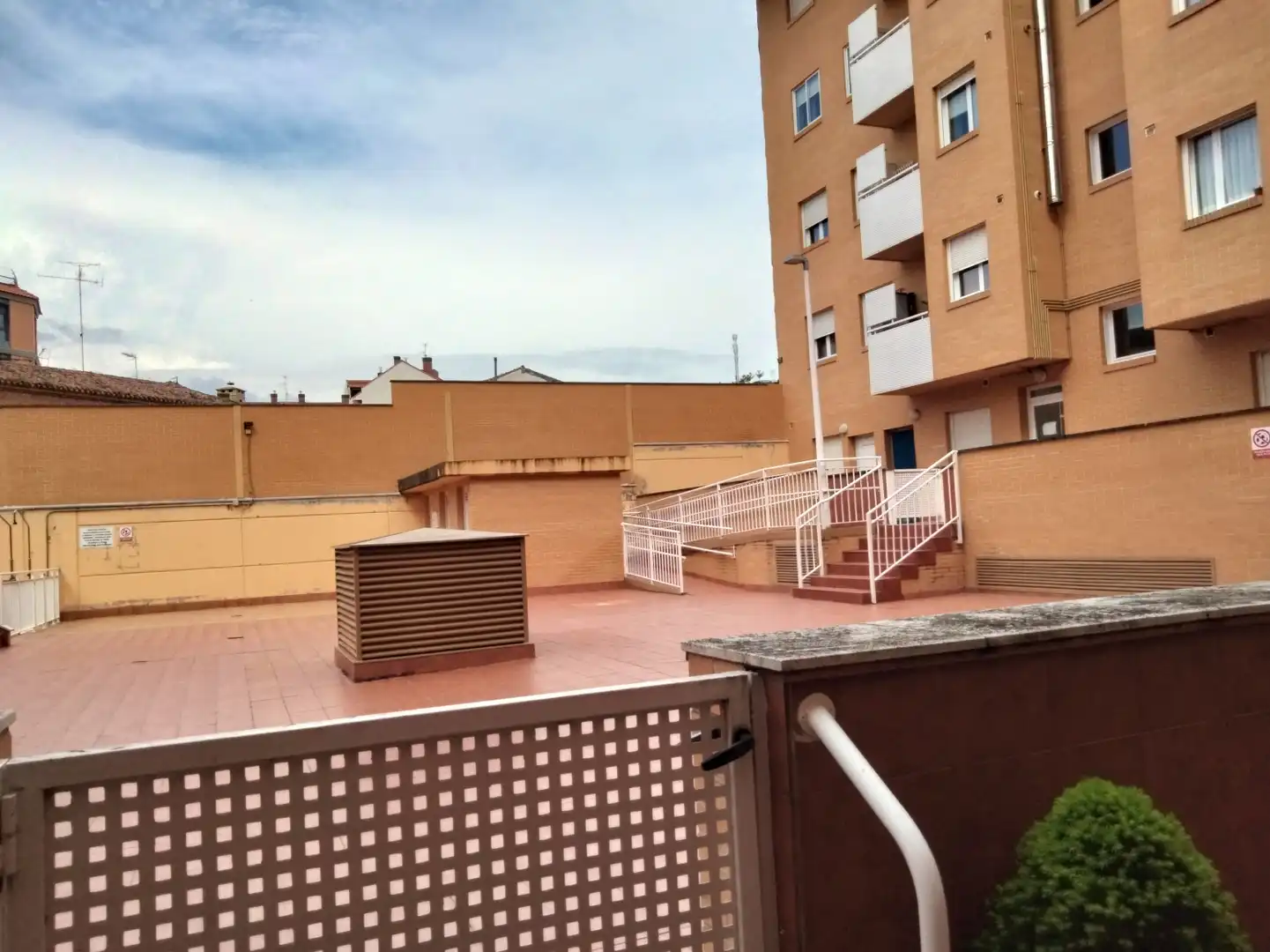 Nau industrial en venda a Villamediana de Iregua