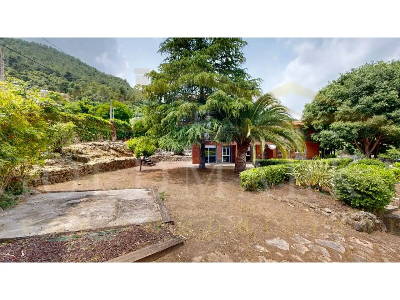 Jardí de Casa o xalet en venda en Corbera de Llobregat amb Aire condicionat, Calefacció i Jardí privat