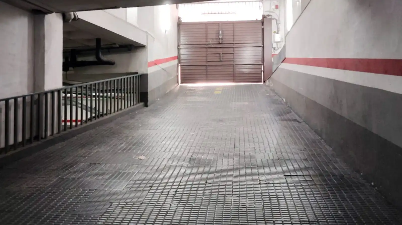 Parkplatz von Garage zur Miete in Eixample