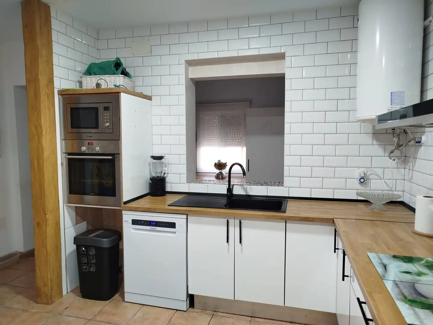 Kitchen of Houses for sale in Chiclana de la Frontera  with Air Conditioner, Private garden and Terrace