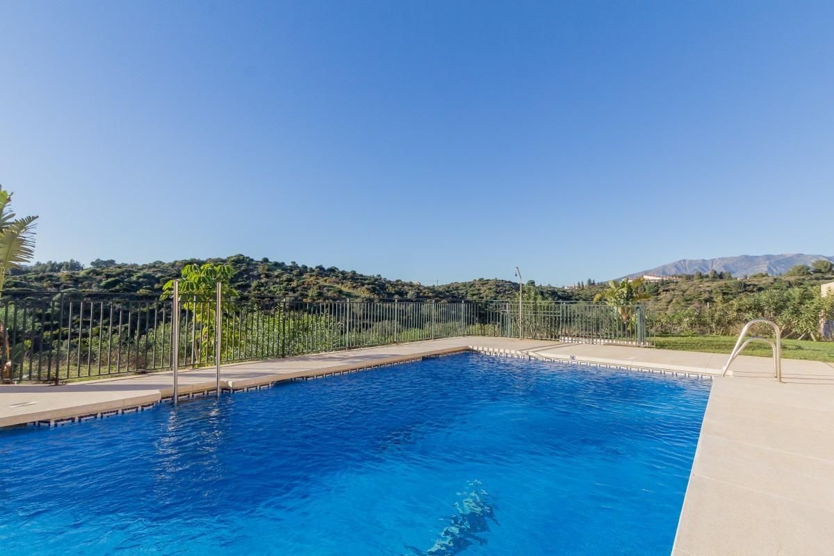 Swimming pool of Flat to rent in Mijas  with Air Conditioner, Parquet flooring and Terrace