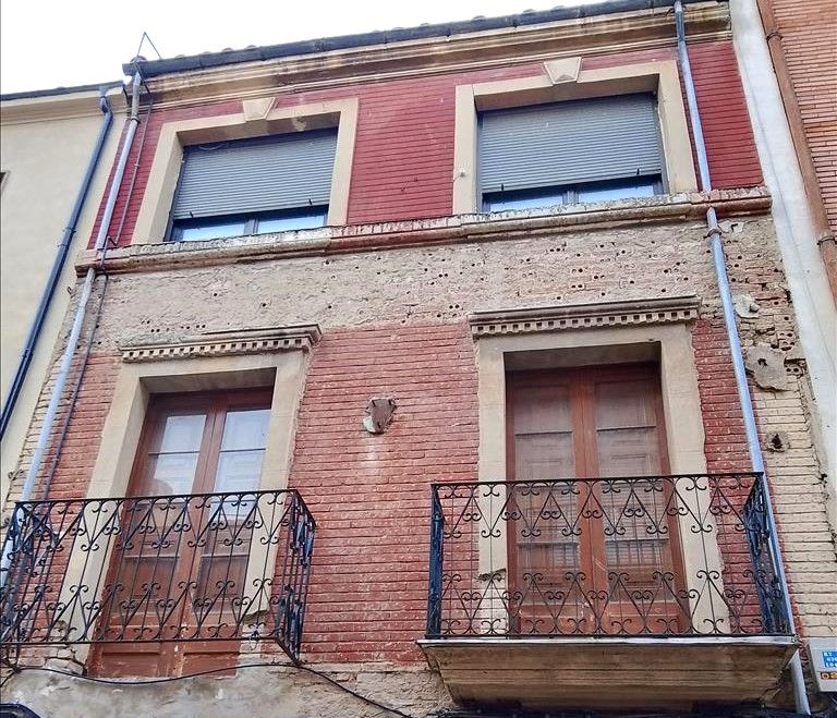 Vista exterior de Pis en venda en Santo Domingo de la Calzada