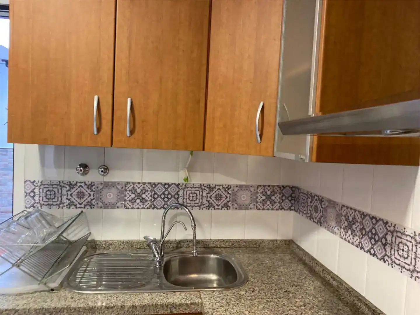 Kitchen of Houses for share in Bormujos  with Air Conditioner, Private garden and Storage room
