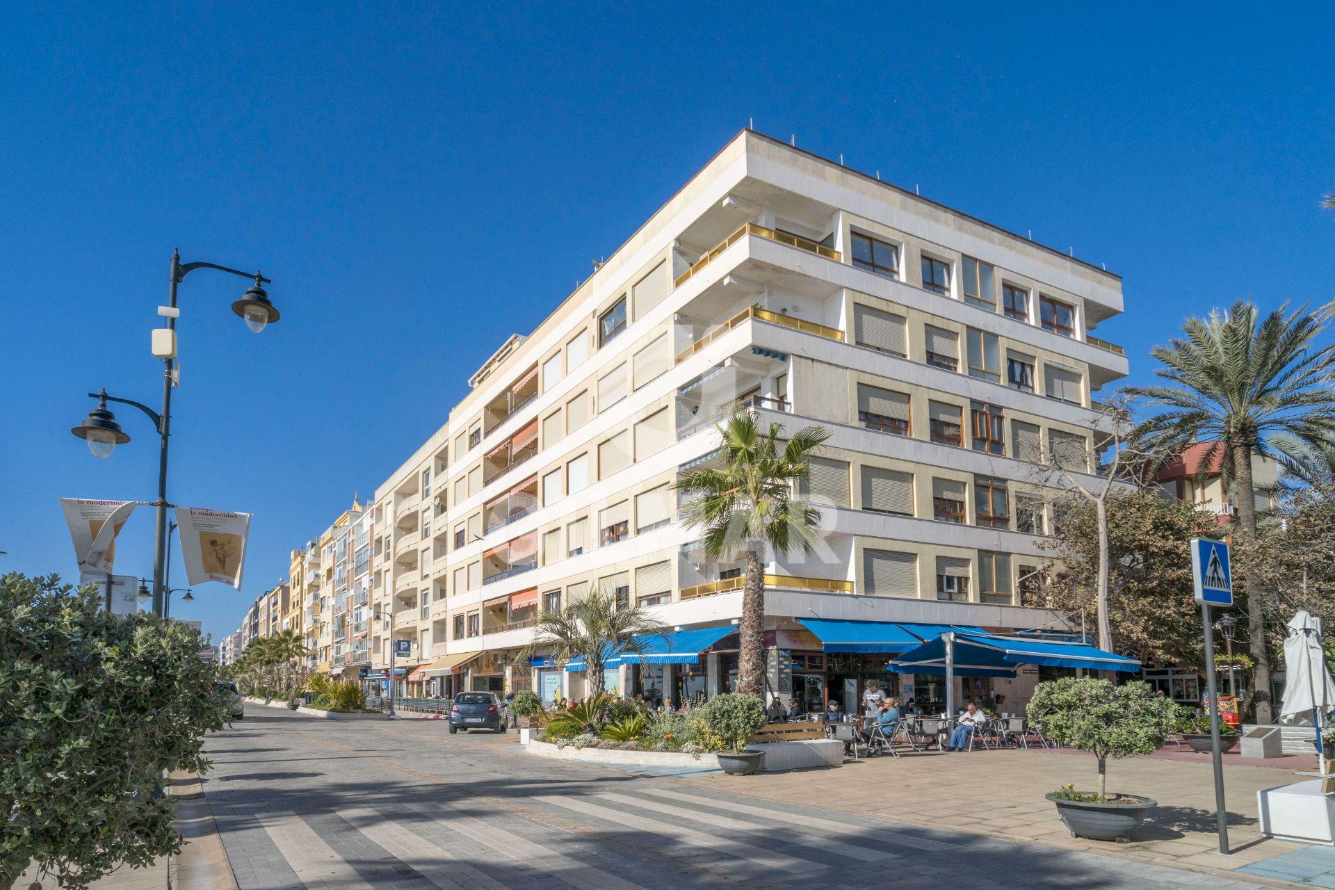 Vista exterior de Pis en venda en Estepona amb Calefacció i Terrassa