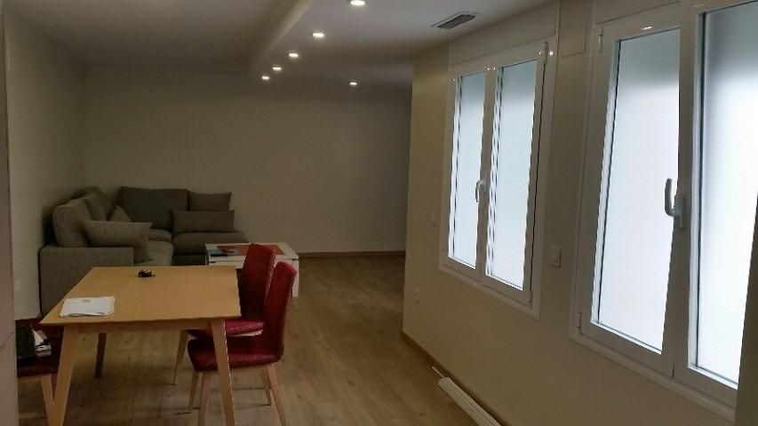 Flat to rent in Calle Jesus y Maria, Zona Centro, Centro