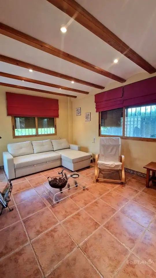Casa o chalet de alquiler en 104, Moncada