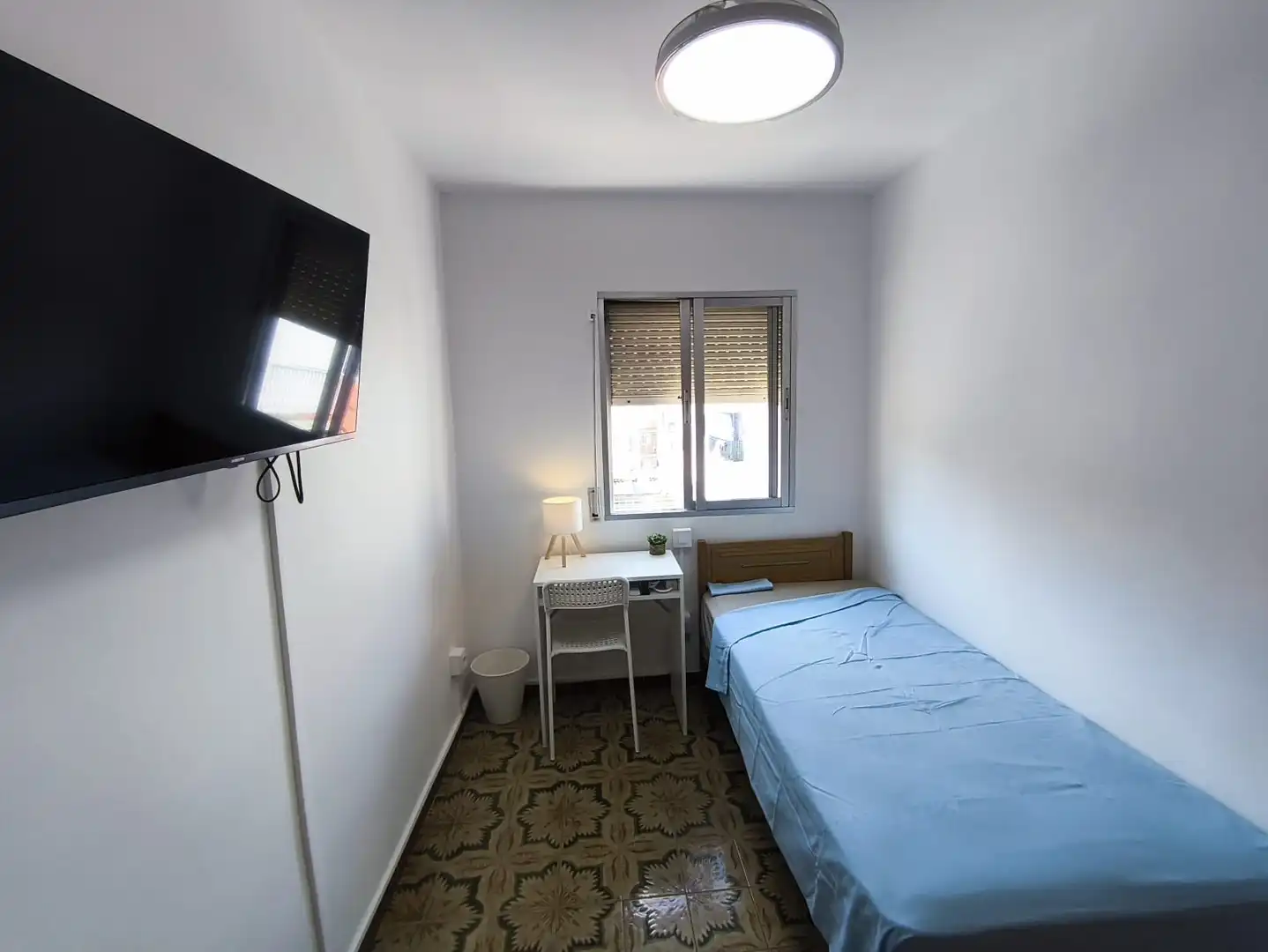 Habitación de Piso para compartir en Madrid con Calefacción, Terraza y Amueblado