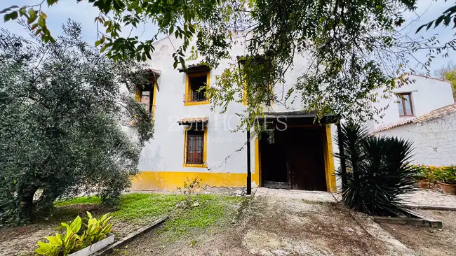 Vista exterior de Finca rústica en venta en Úbeda con Jardín privado, Terraza y Piscina