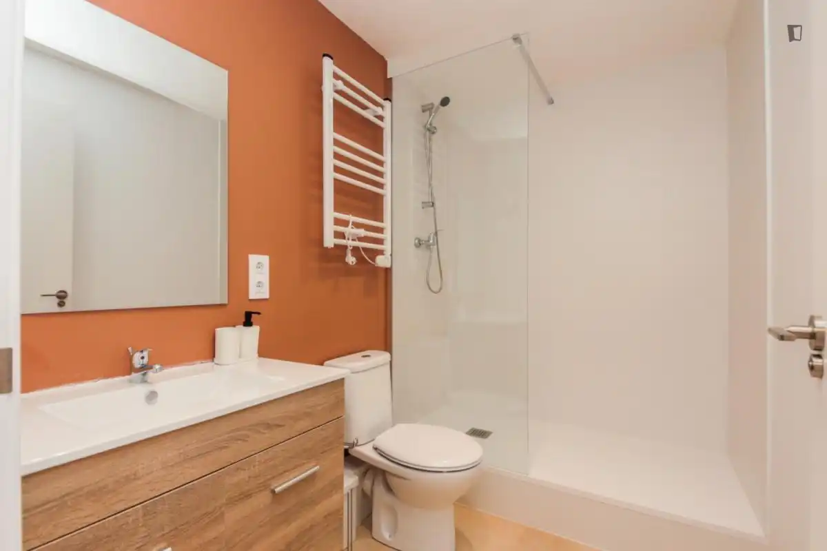 Room in Centre