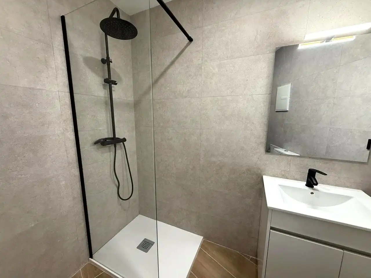 Bathroom of Study for rent in Matadepera  with Air Conditioner