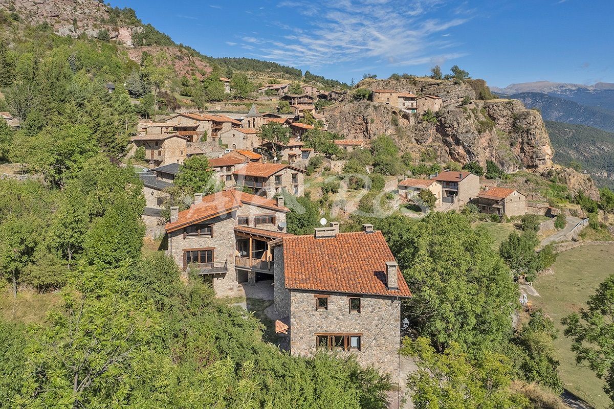 Vista exterior de Casa o xalet en venda en Cava amb Calefacció