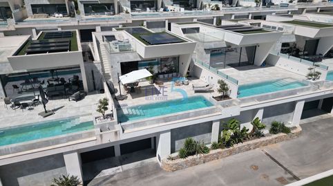 Villa de lujo de 4 dormitorios con piscina infinita, construcción reconvertida y vistas al mar en Residencial Oceanic, Ciudad Ques, imatge 3