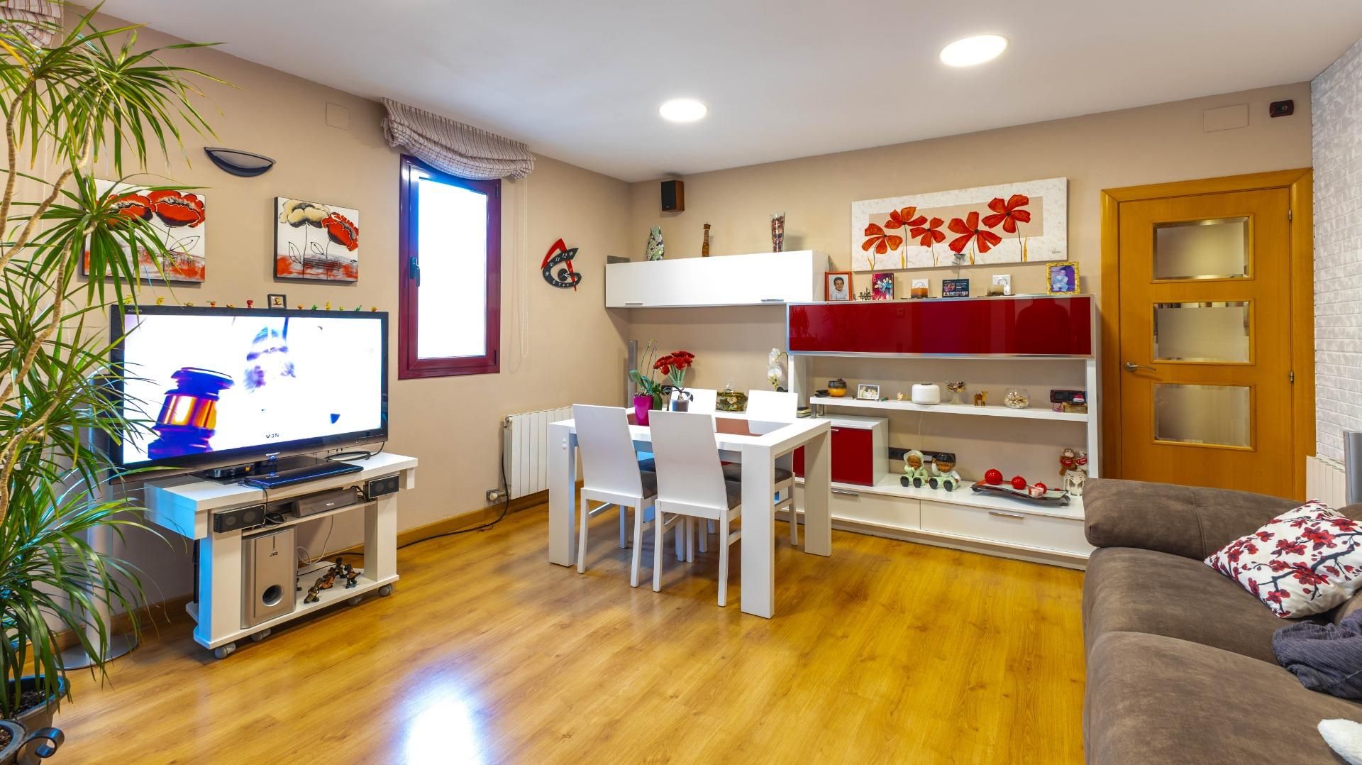 Living room of Flat for sale in  Barcelona Capital  with Air Conditioner, Heating and Parquet flooring