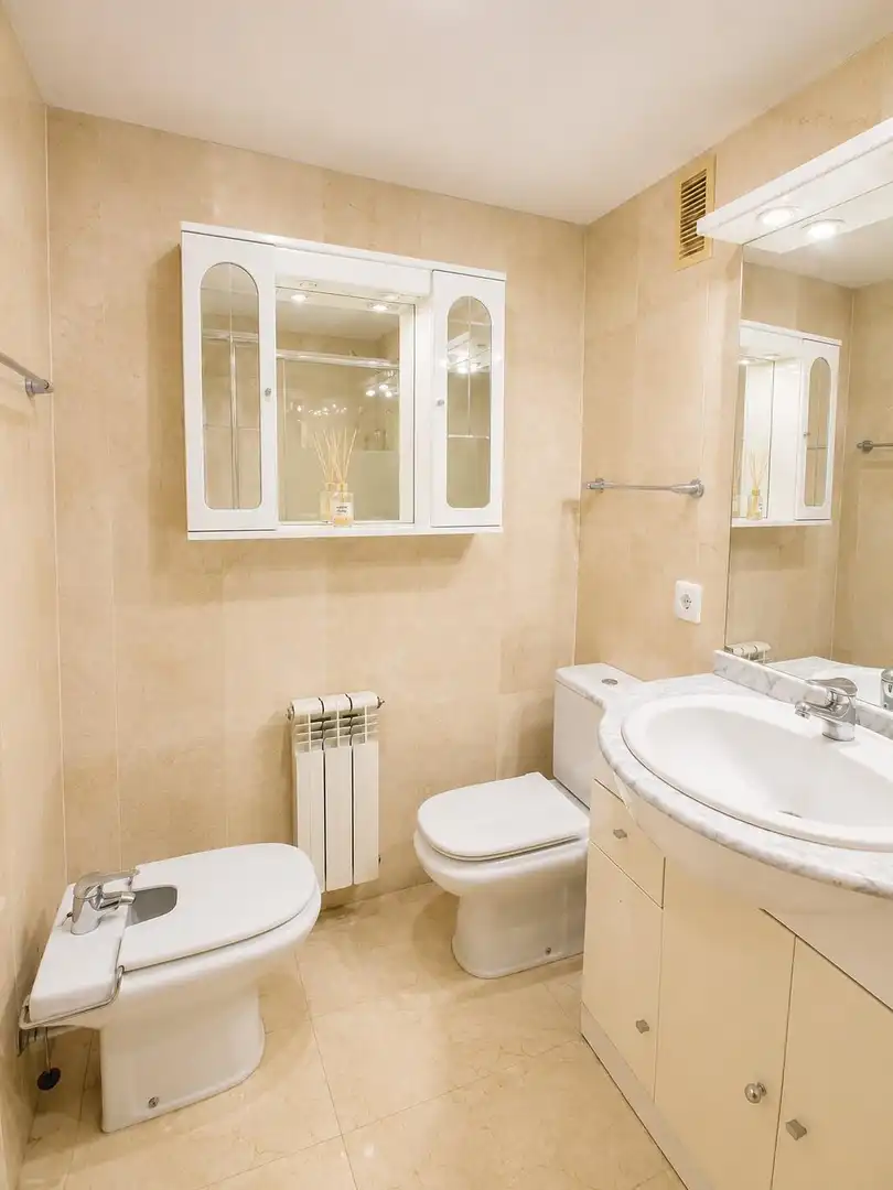 Bathroom of Flat for sale in  Palma de Mallorca  with Air Conditioner, Heating and Terrace