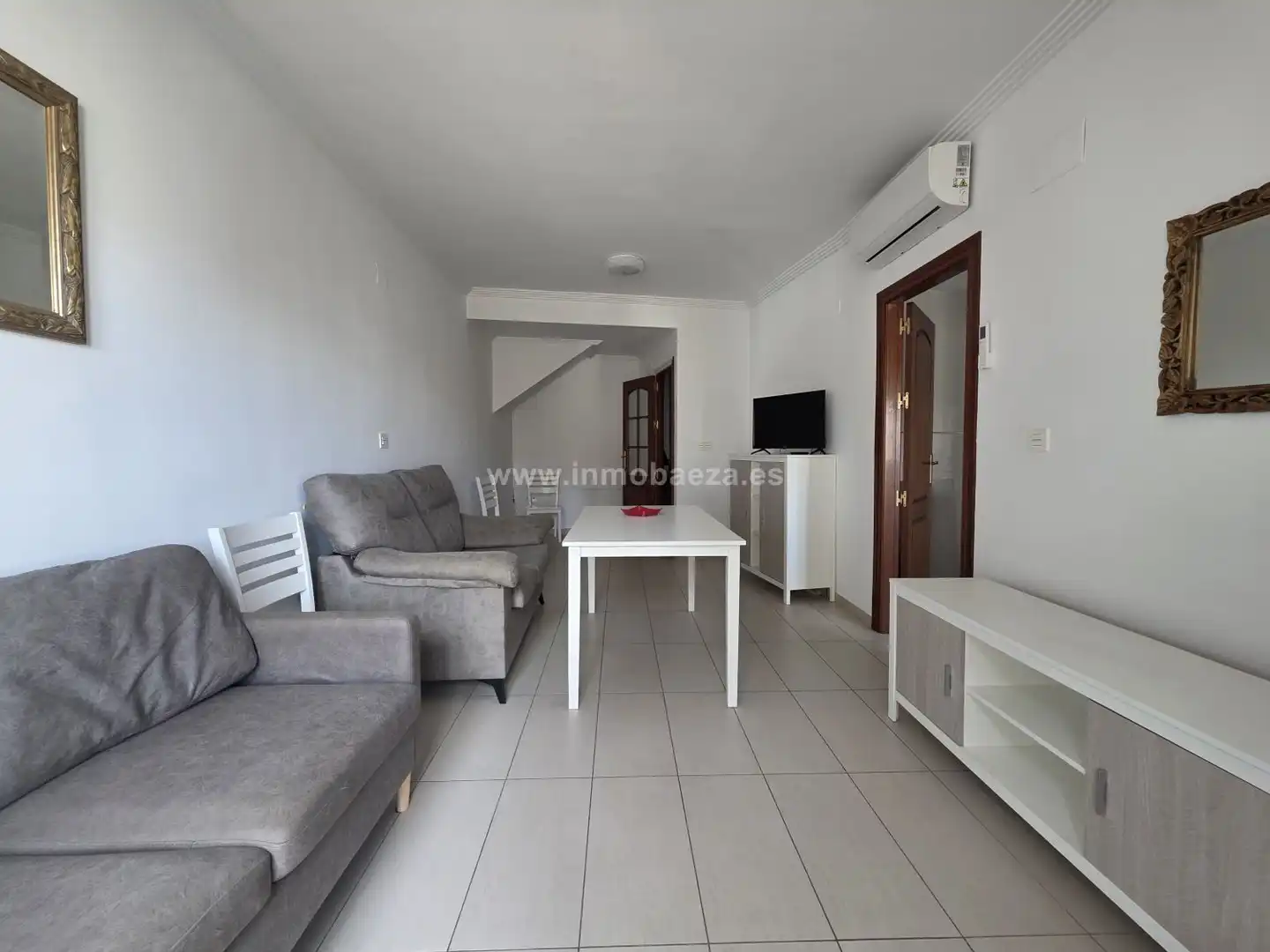 Living room of Duplexes for sale in Baeza  with Air Conditioner, Heating and Furnished