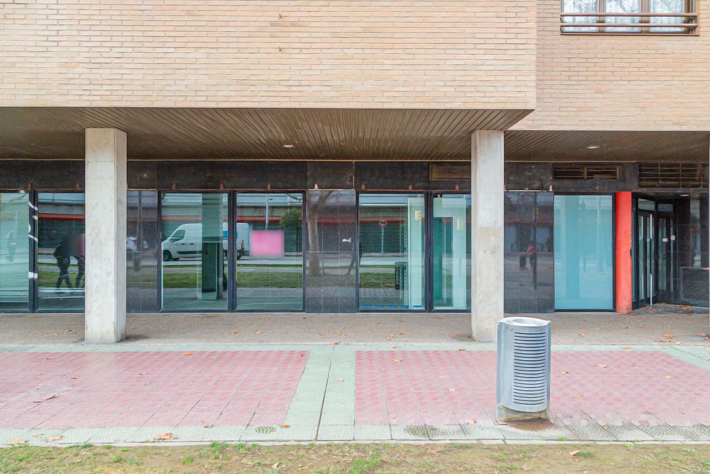 Exterior view of Premises for sale in  Zaragoza Capital