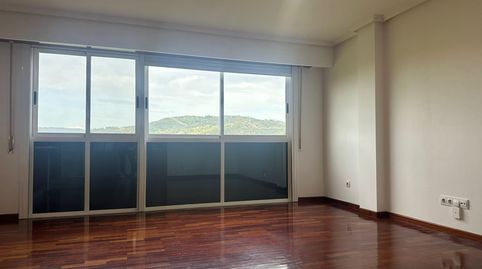 Foto 4 de Apartament en venda a Ventiun, Ourense Capital