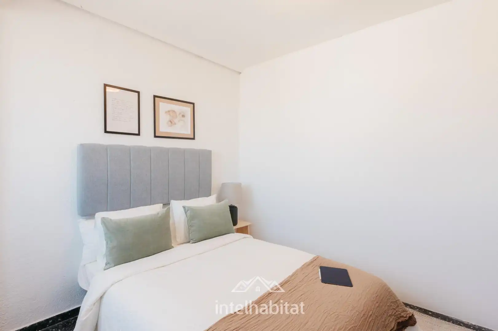 Bedroom of Flat for sale in Mislata  with Air Conditioner, Furnished and Balcony