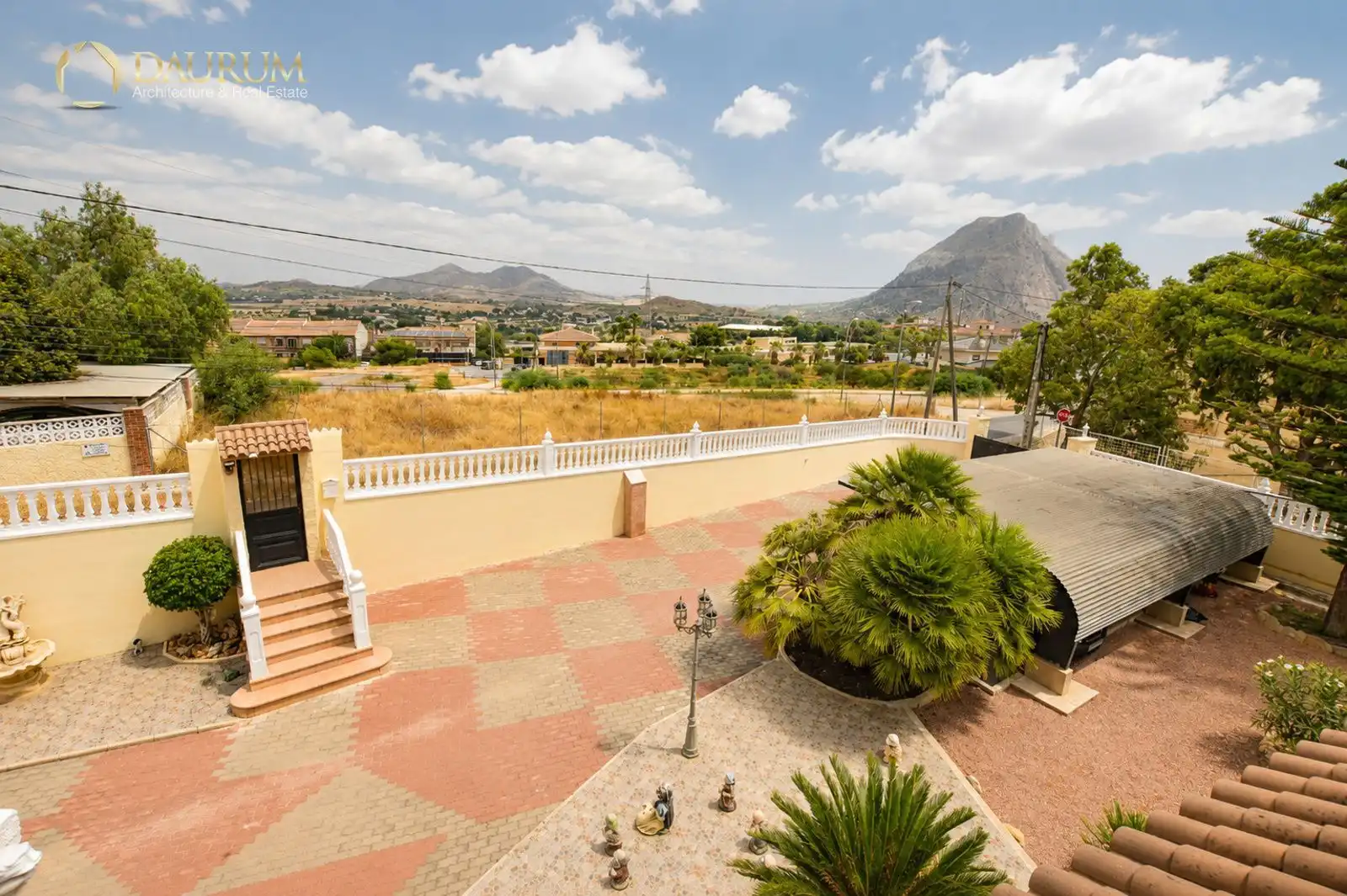 Vista exterior de Casa o xalet en venda en Alicante / Alacant amb Aire condicionat, Calefacció i Terrassa