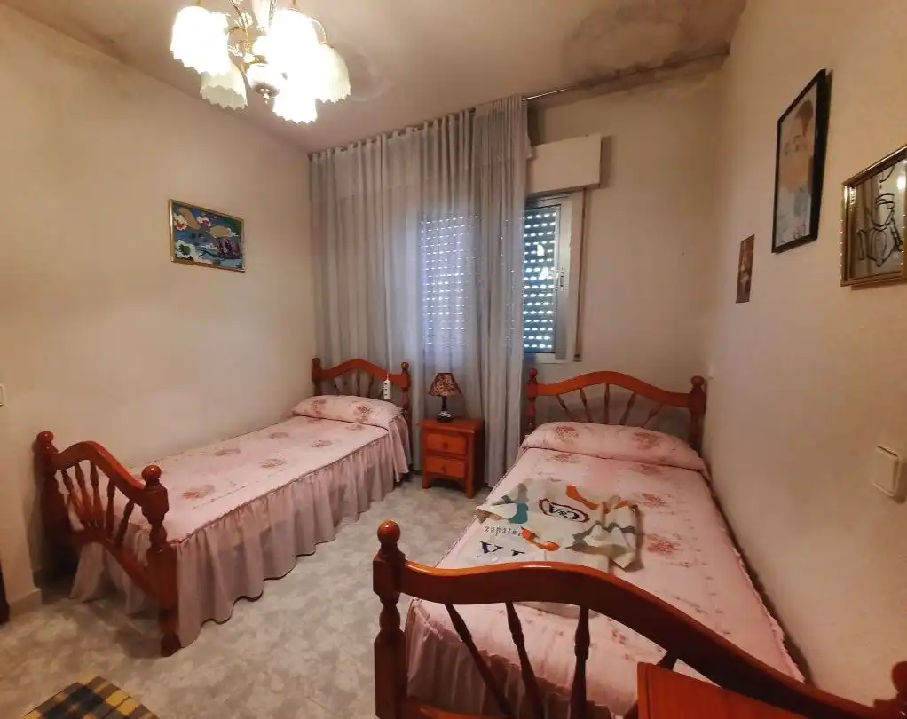 Casa adosada en venta en Hormigos