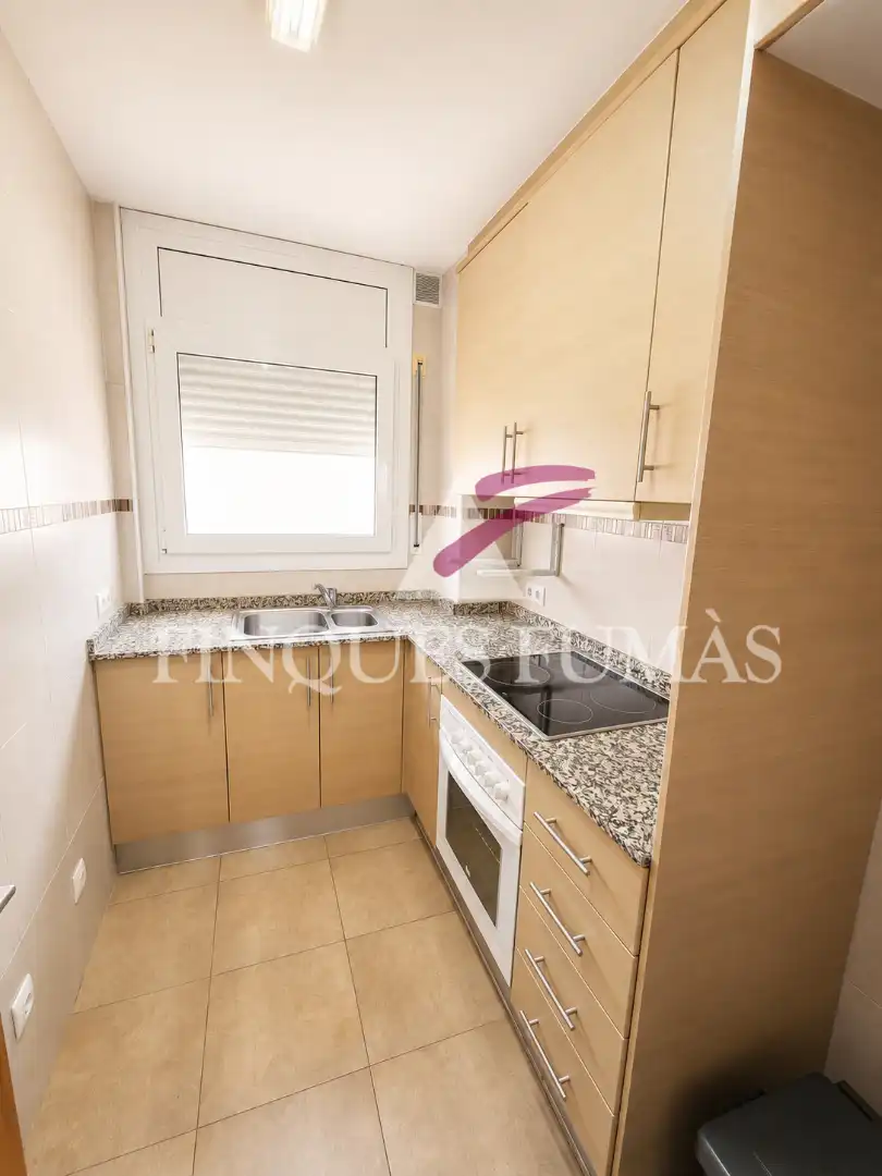 Küche von Wohnung zum Verkauf in Cervera mit Heizung, Abstellraum und Ofen
