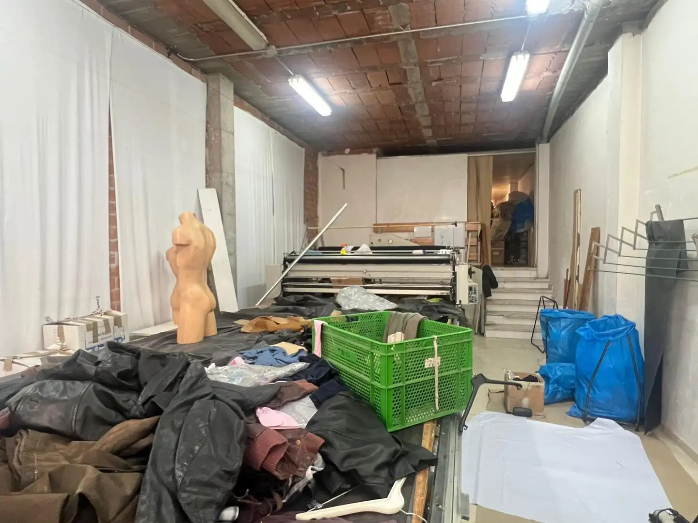 Local comercial en venta en Cerdanyola, imagen 2