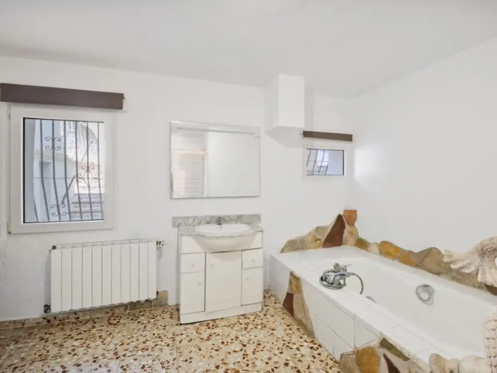 Bathroom of Houses for sale in Jávea / Xàbia  with Air Conditioner, Heating and Terrace