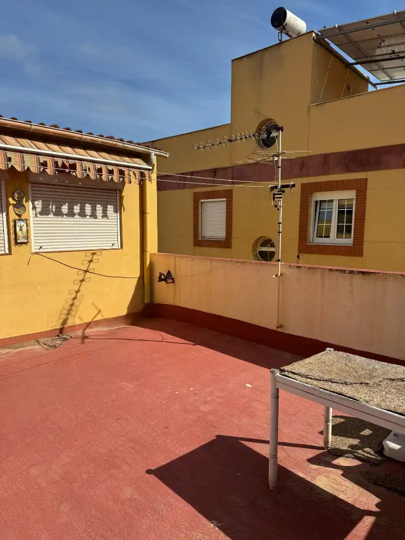 Vista exterior de Casa o chalet en venta en Melilla con Aire acondicionado, Terraza y Trastero