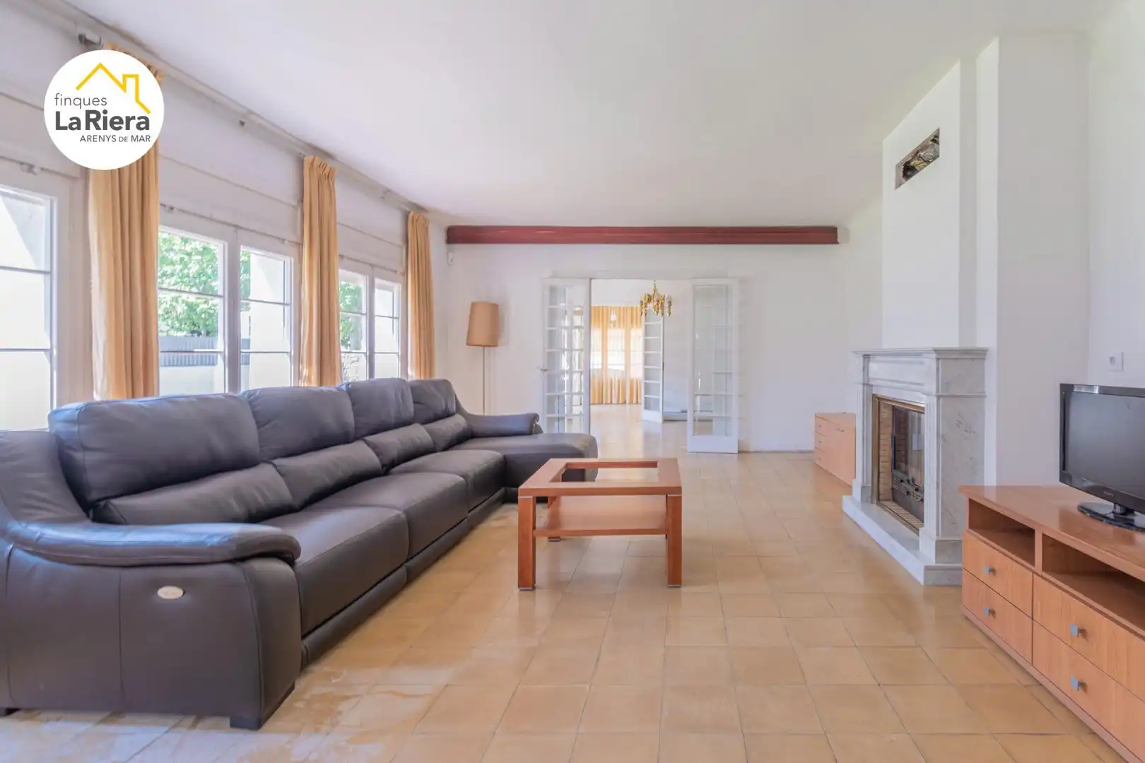 Sala d'estar de Casa o xalet en venda en La Garriga amb Calefacció, Jardí privat i Traster