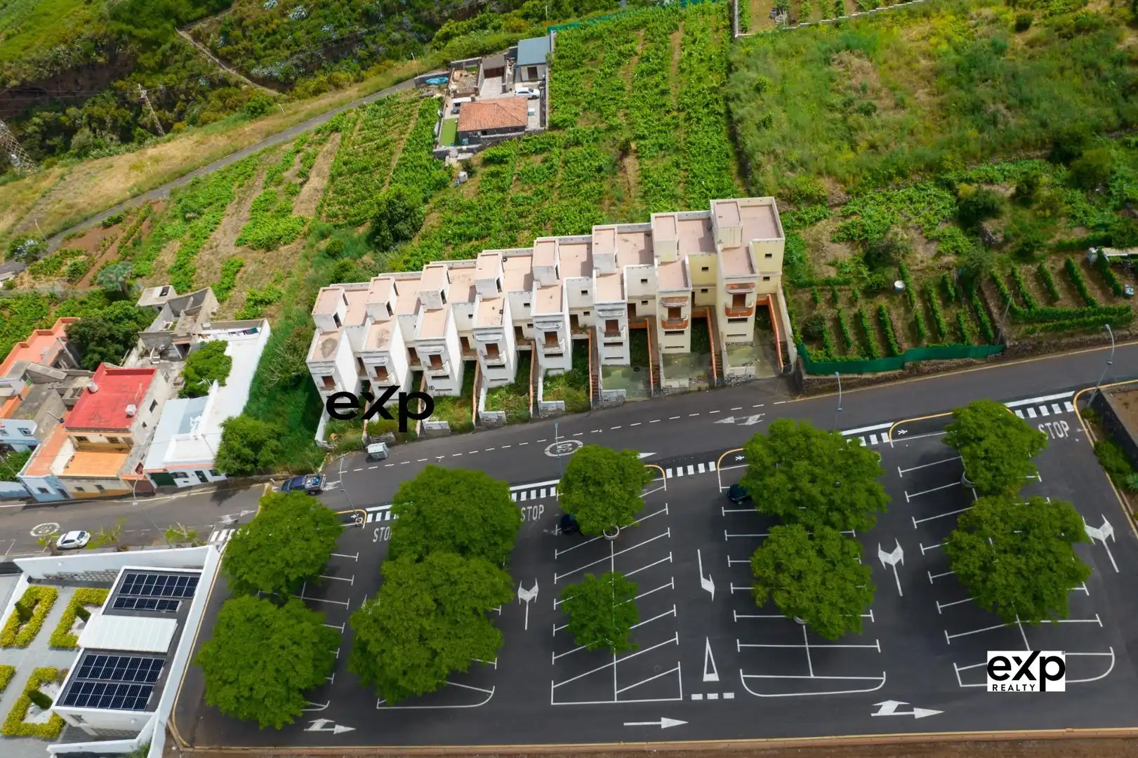 Vista exterior de Edificio en venta en La Matanza de Acentejo
