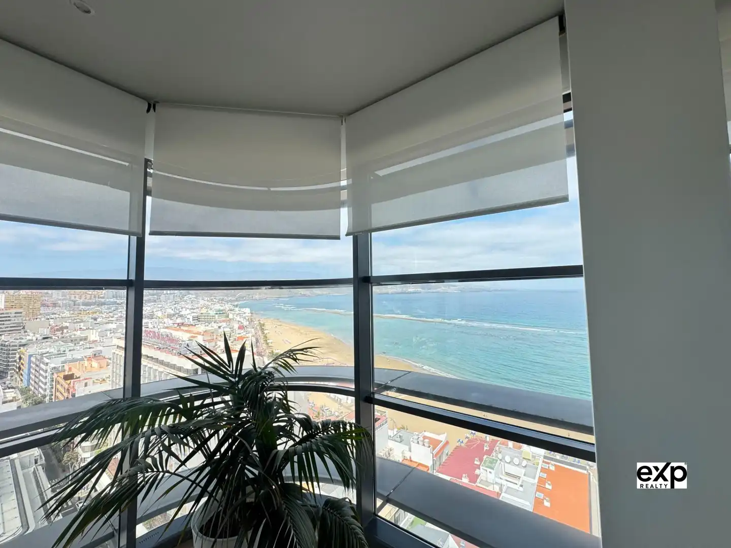 Terrassa de Dúplex en venda en Las Palmas de Gran Canaria amb Aire condicionat, Traster i Moblat